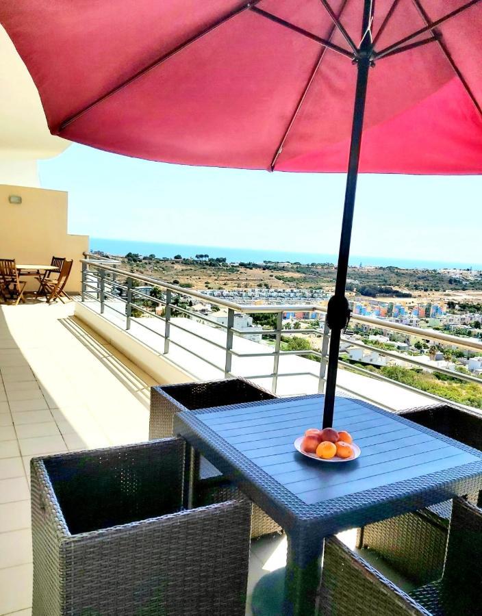 Sea View Penthouse In Albufeiraアパートメント エクステリア 写真