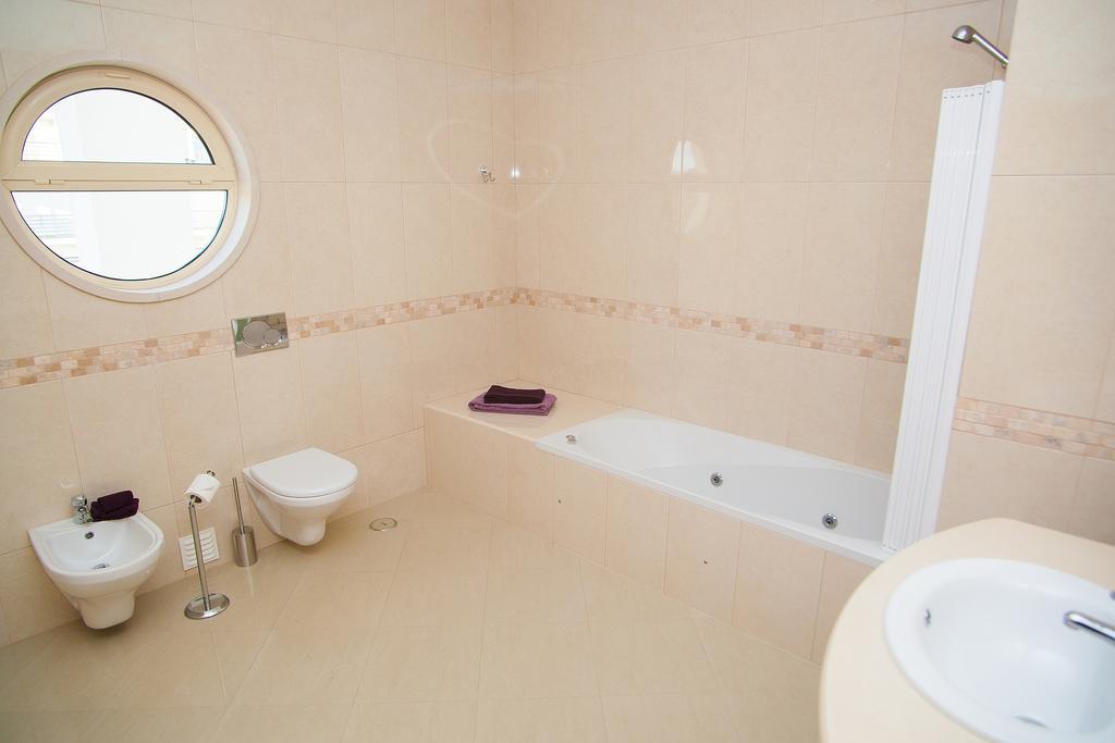 Sea View Penthouse In Albufeiraアパートメント 部屋 写真